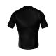 18. Der Kompressions-Rashguard „Team“ besteht aus DBX MORE DRY M-Material.