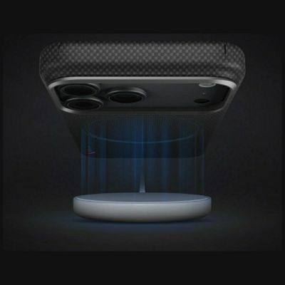 6. Uniq Keva EDGE Magclick Ladehülle für iPhone 18 Pro Max / 17 Pro Max – Schwarz