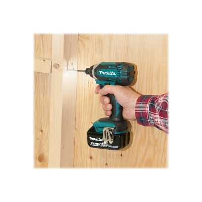 3. MAKITA DTD152Z Schraubendreher