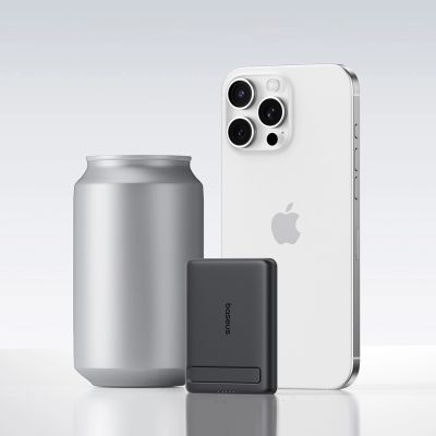 17. Baseus PicoGo AM31 Qi2 5000mAh 20W MagSafe-kompatible Powerbank mit Ständer (mit schwarzem, einfach ummanteltem USB-C-Kabel, 30 cm) – Schwarz