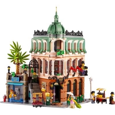 3. LEGO Creator Expert 10297 Boutique-Hotel
