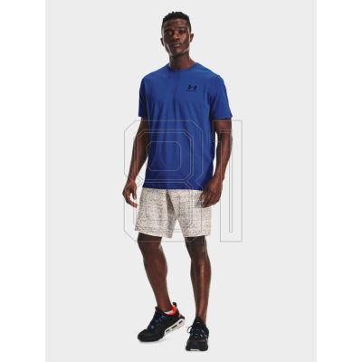 3. Under Armour T-Shirt mit Logo auf der linken Brust, Größe M, 1326799-432