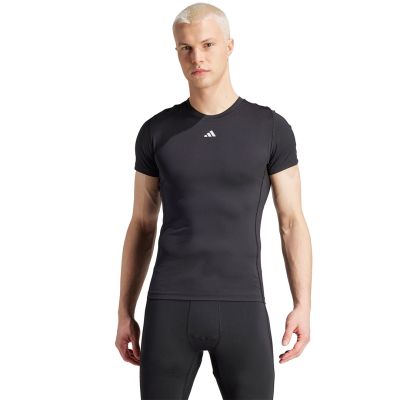 8. Adidas Techfit Aeroready Kurzarm M IS7606 T-Shirt