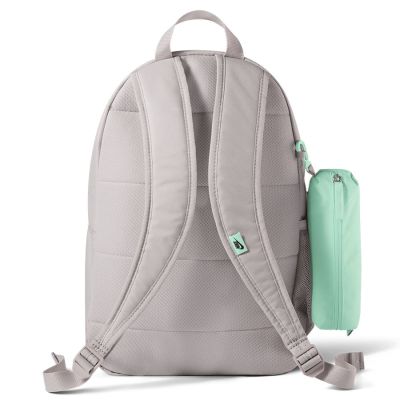 3. Nike Elemental Rucksack BA6032-211