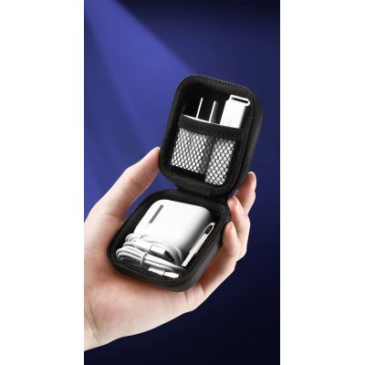 3. Ugreen Etui für Kopfhörer 8 cm x 8 cm schwarz (40816)