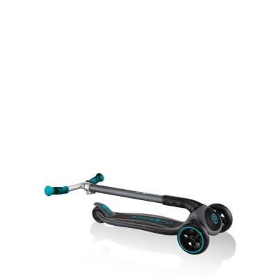 20. Globber Master Prime 3-Rad-Scooter / Schwarz - Blaugrün 664-105