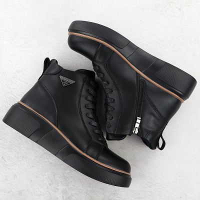 4. Schwarze Damen-Lederstiefeletten mit Keilabsatz Filippo DBT6452