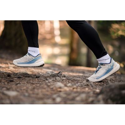 12. Hi-Tec Catalina Trail Low Nwp W Schuhe 92800664403