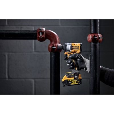 9. DeWALT DCF922P2T-QW Akkuschrauber, 2500 U/min, 610 Nm