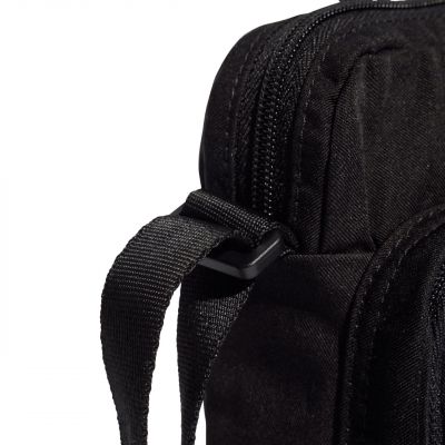 7. Adidas Organizer Graphic Classic IX6809 Tasche