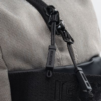 4. Kosmetiktasche OLIAS