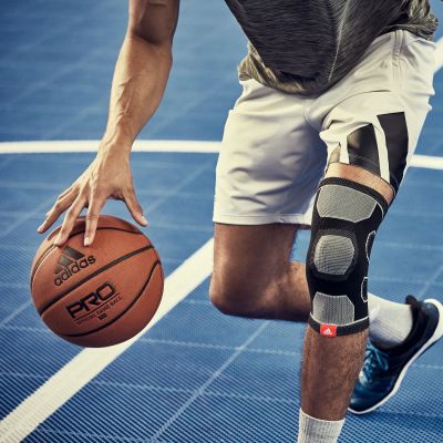6. adidas S ADSU-12521BK Kniebandage