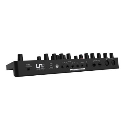 6. IK Multimedia Uno Synth Pro X - analoger Synthesizer