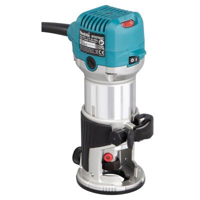 11. 710W MAKITA RT0702CX2J Elektro-Oberfräse und -Fräser