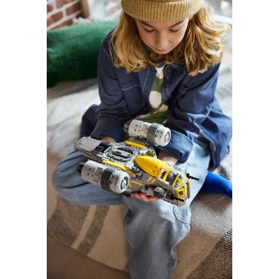 7. LEGO Star Wars 75447 - Klinge