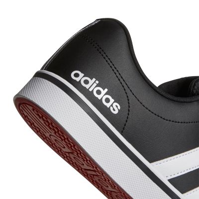 4. adidas VS Pace M B74494 Schuhe