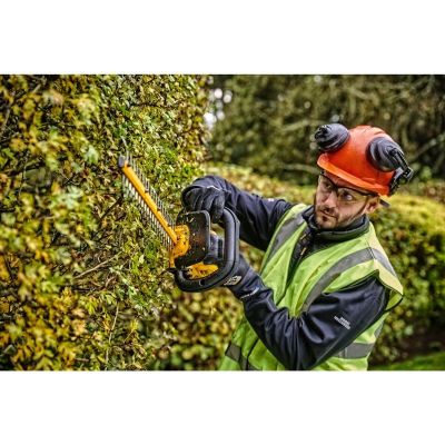 9. Dewalt DCMHT563N-XJ Akku-Schere