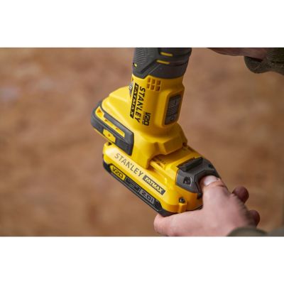 15. Stanley FATMAX SFMCE500B-XJ Oszillierendes Multifunktionswerkzeug, Schwarz, Gelb