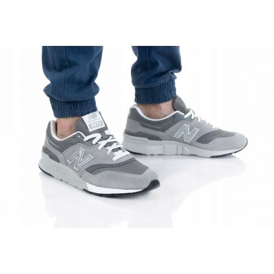 14. New Balance Herrenschuhe CM997HCA klassisch 40
