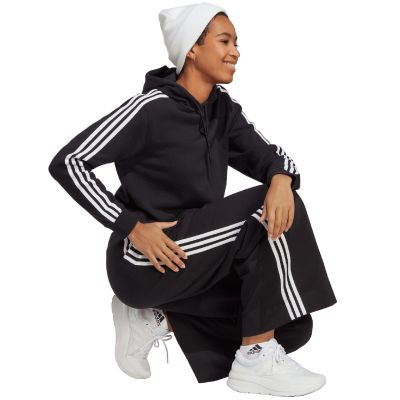 11. adidas Essentials 3-Streifen French Terry Crop Hoodie W IC8767