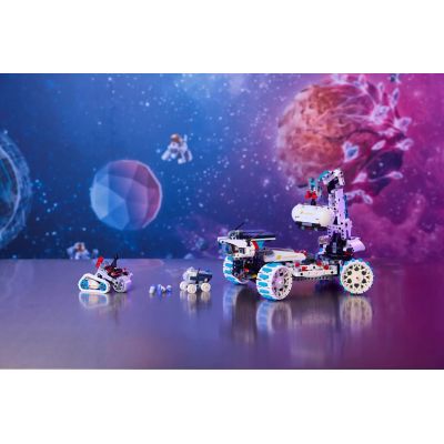 6. LEGO Technic 42211 – Mondaußenposten-Weltraumrover