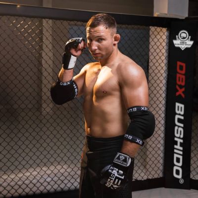 2. Ellbogenschützer - elastische Bündchen DBX-EG-11 M