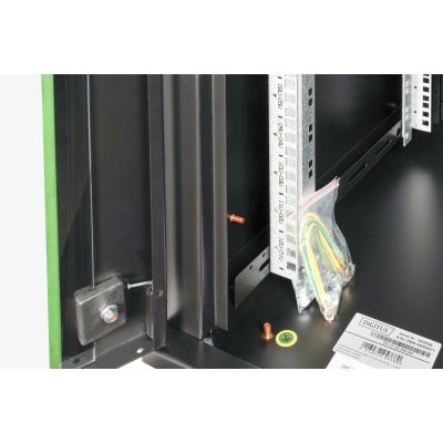 17. Digitus Unique 19" 12U 600x600 Wand-Netzwerkschrank, Glastür, schwarz, ungeteilt, montiert, 100 kg