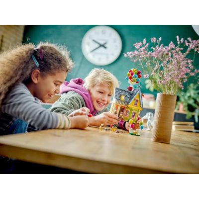 3. LEGO Disney 43217 Haus aus „Oben“