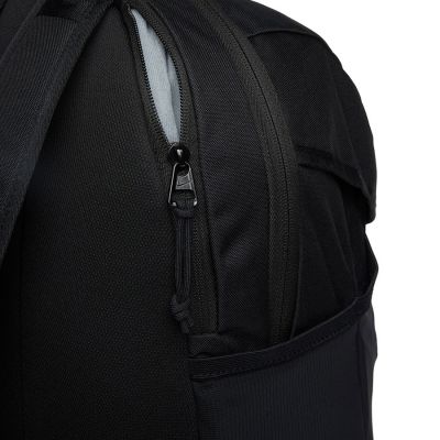 8. Nike Academy Team Rucksack DV0761-017