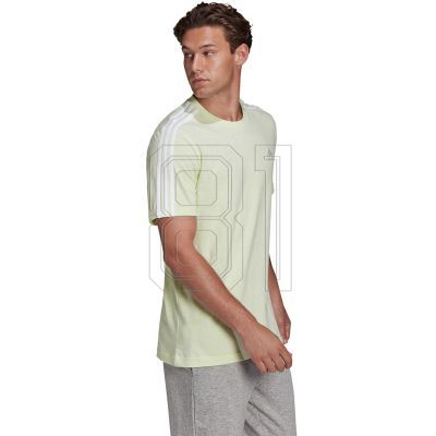 4. adidas Essentials 3-Streifen Tee M HF4542