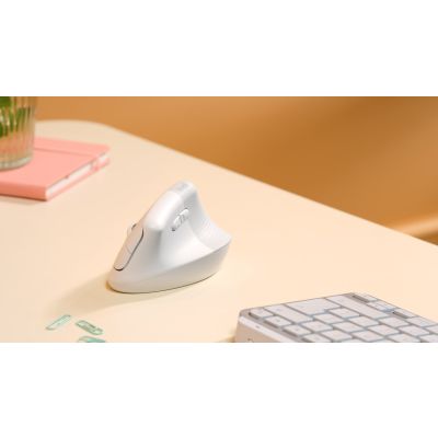 41. Logitech Lift Vertikale Weiße Maus