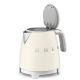7. SMEG KLF05CREU Mini-Creme-Wasserkocher mit 0,8 l Fassungsvermögen