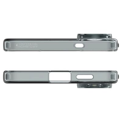 6. Spigen Liquid Crystal Case für Samsung Galaxy S25 Edge - Halbtransparent