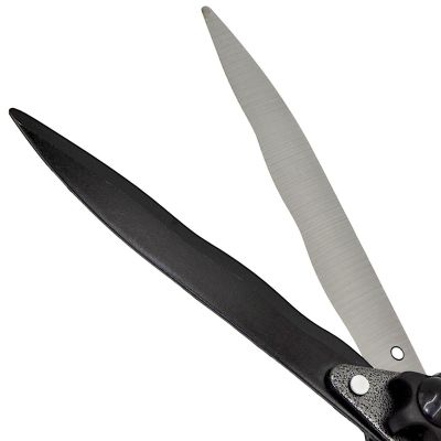 4. Kinzo Heckenschere mit Wellenmesser 65 cm