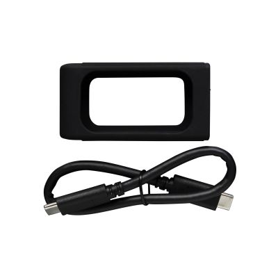 3. Kingston XS2000 Externe SSD-Festplatte (2 TB; USB 3.2; Silber; SXS2000/2000G)