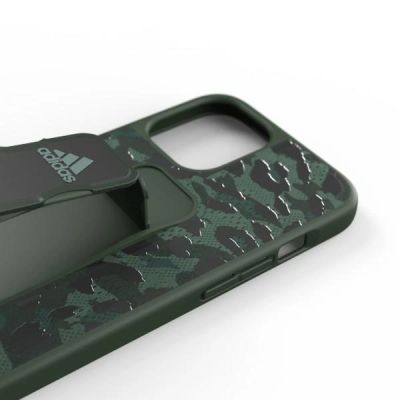 7. Adidas SP Grip Case Leopard für iPhone 12 Pro Max - Grün