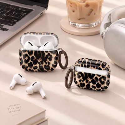 9. Tech-Protect Lamano Hülle für AirPods Pro 3 – schwarz und braun