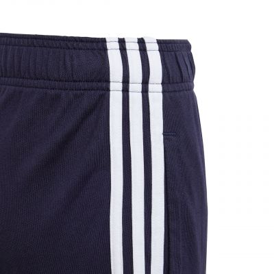 5. Adidas Essentials 3-Streifen Knit Jr Shorts HY4717