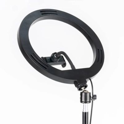 3. Havit ST7026 Stativ mit RGB-Ringleuchte (schwarz)