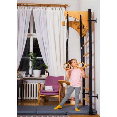 17. Turnwandbarren aus Holz und Metall mit Holzstange und Zubehörbank K 211B A076