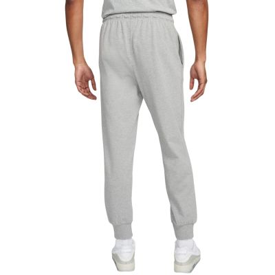2. Nike Club Knit Jogger Herrenhose Grau FQ4330 063