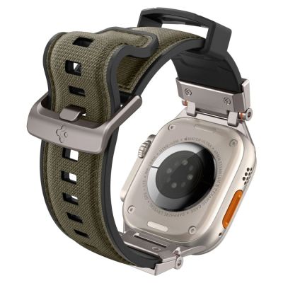 5. Spigen DuraPro Armor Strap für Apple Watch 44 / 45 / 46 / 49 mm - Grün