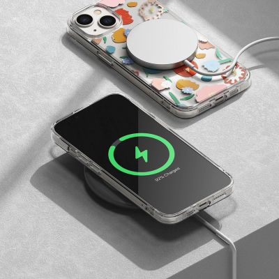 8. Ringke Fusion Design Armoured Sleeve Cover mit Gelrahmen für iPhone 14 Plus transparent (Floral) (FD637E31)