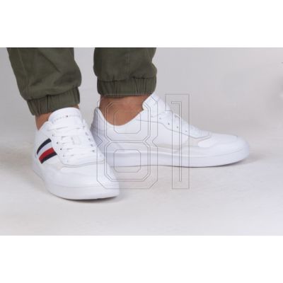 7. Tommy Hilfiger Court Cupsole Retro Lth Stripes M FM0FM04828YBS Schuhe