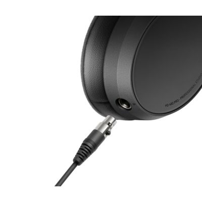 6. Sennheiser HD 480 PRO PLUS – Geschlossene Studiokopfhörer inklusive Etui und Zubehör