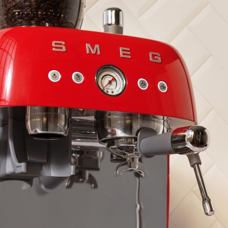 26. Smeg EGF03RDEU Kaffeemaschine, manuelle Espressomaschine, 2,4 l