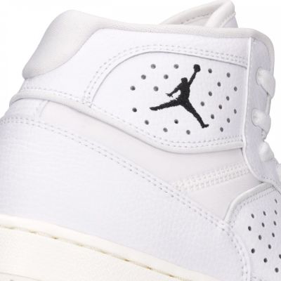 4. Nike Jordan Access M AR3762-100 Schuhe