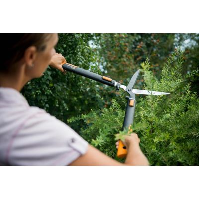 2. Fiskars 114800 Garten- und Heckenschere