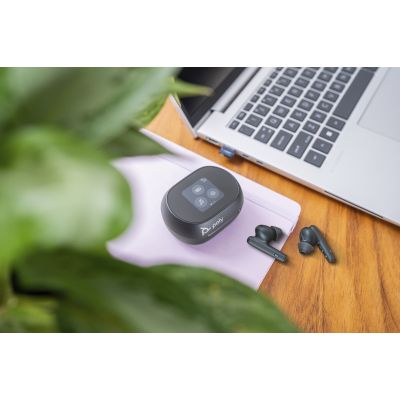 24. Voyager Free 60+ UC-Kopfhörer, USB-C, Touchscreen-Hülle