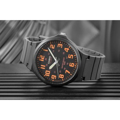 6. Herrenuhr CASIO MW-240-4BVDF + Box